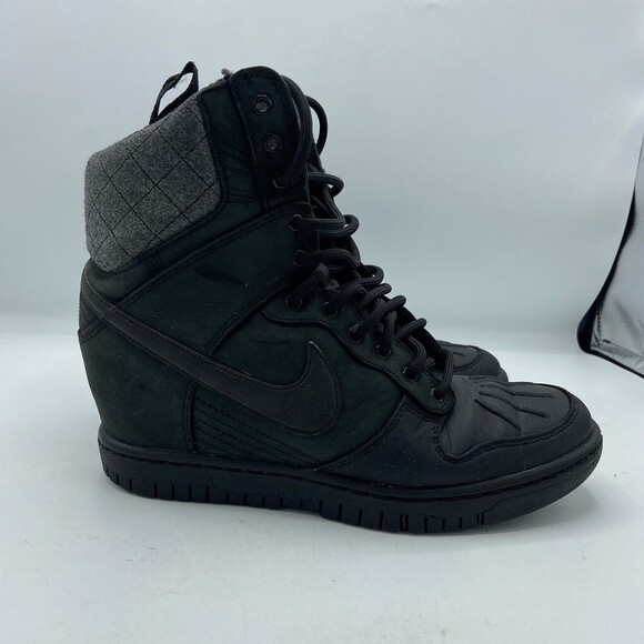 Nike 684954-002 Dunk Sky Hi Sneakerboot Wedge 2.0 Winter Black Shoes Women's 7.5